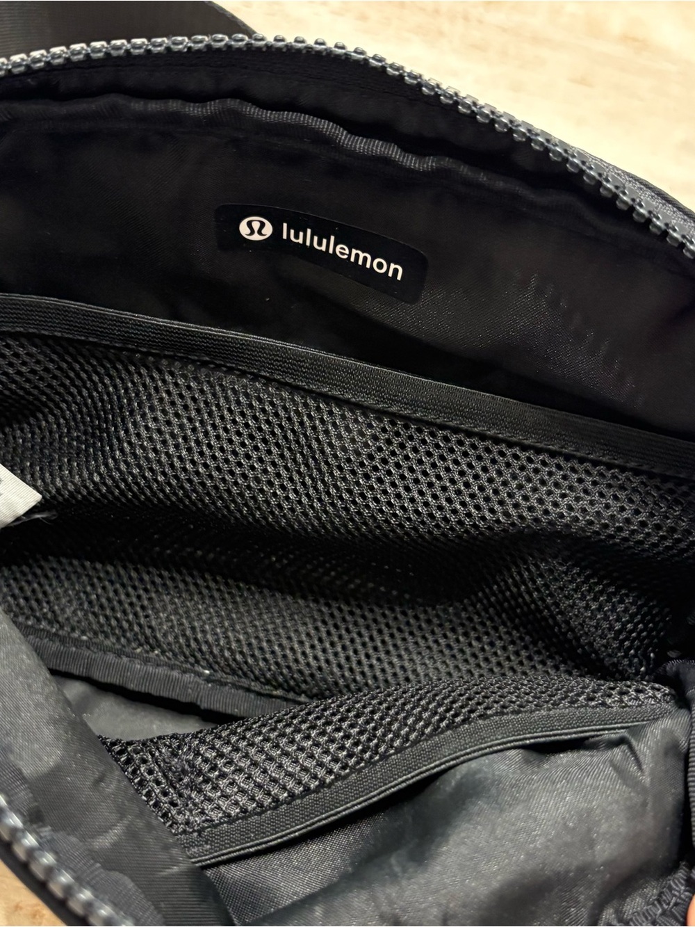 LULULEMON Everywhere Belt Bag - Picture 7 of 8